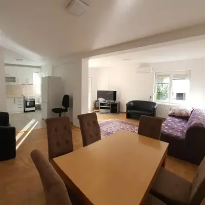 Big apartman - Free parking