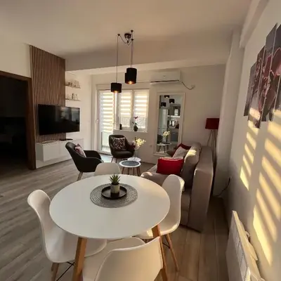 R Lux Apartman Jagodina Akva Park