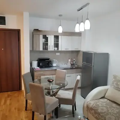 HUGO APARTMAN Green Hill Kompleks- u blizini Akva Parka