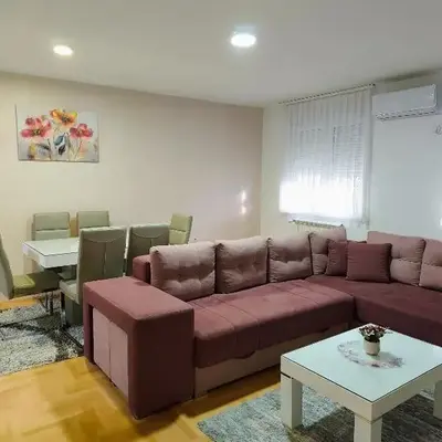 Apartman LARA