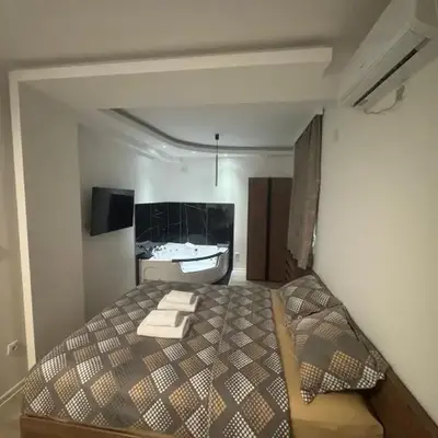 Aqua Apartments 1