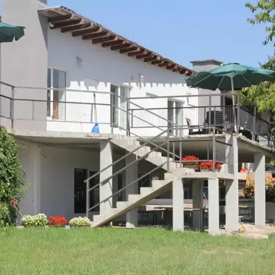 Apartmani Borovi