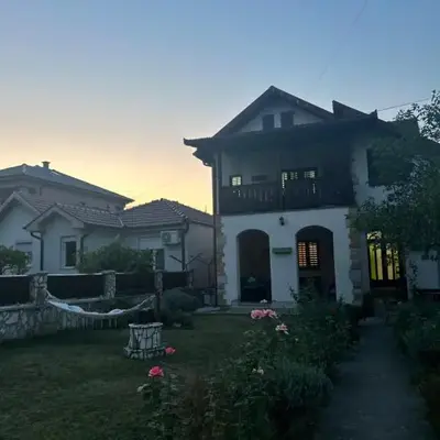 Apartmani Podovac