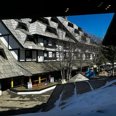 Konaci 25 Kopaonik