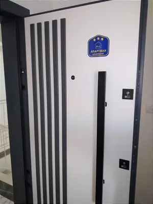 a locker with a sign on the side of it at Marta i Marija 2 in Vrnjačka Banja