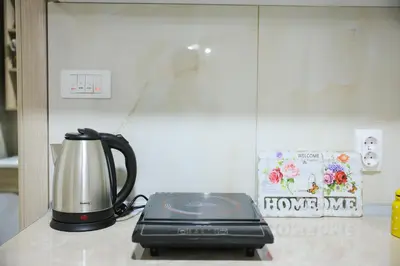 a coffee maker sitting on top of a counter at Alles Ski in Brzeće