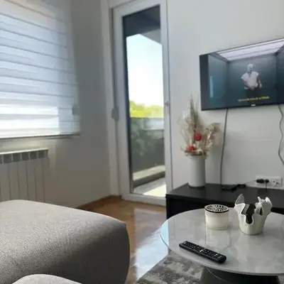 Niš Deluxe