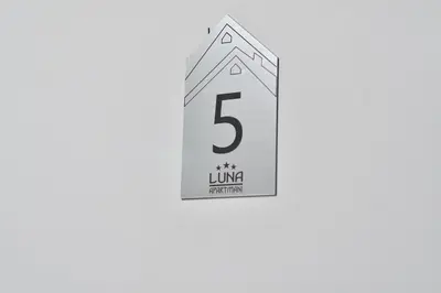 a thermometer with the number on it at Apartmani Luna, Borsko jezero in Bor