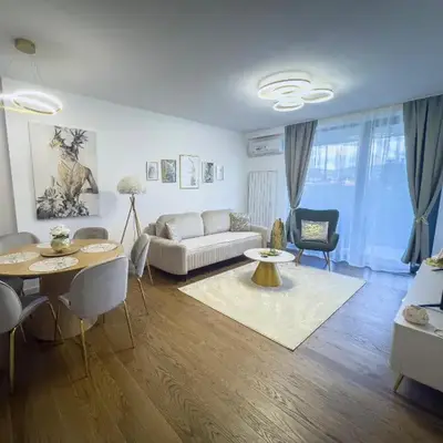 Elegant Escape Lux