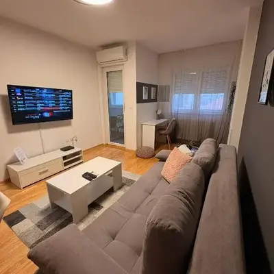 NAR Royalton Apartment #27 Free Parking