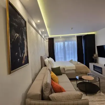 Lyra Prestige Residence Hill