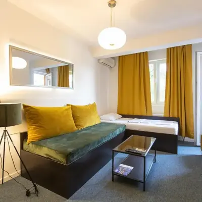 4 Rooms Apartments