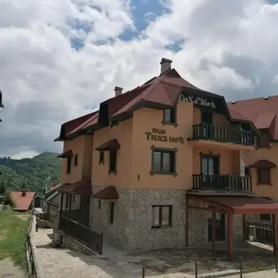 Vila Tiha noc