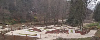 a park with a skate park on a hill at Idila in Kruševac