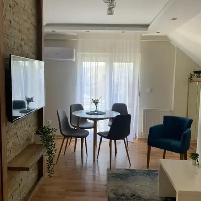 VIP House 1