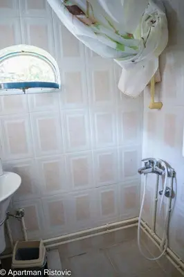 a bathroom with a shower and a sink at Apartman Ristovic in Vrnjačka Banja