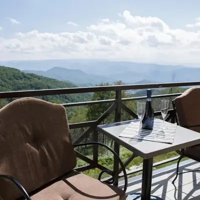 Dvori Sky View E14 Kopaonik - free private parking