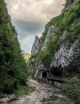 a tunnel in the side of a mountain at Golemi kamik Pirot Vlasi in Pirot