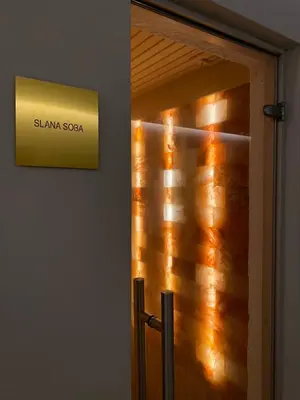 a door with a sign that reads sauna scapa at Pegaz114 in Vrnjačka Banja