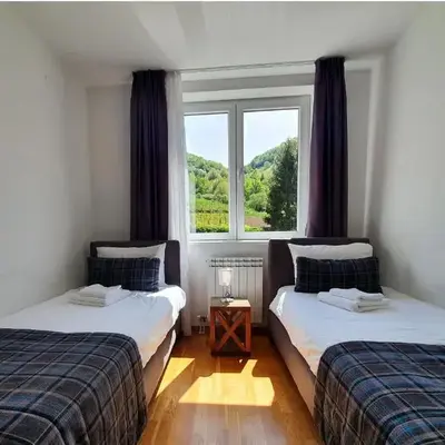 PLANINSKO JUTRO - Brzeće Centar Apartments