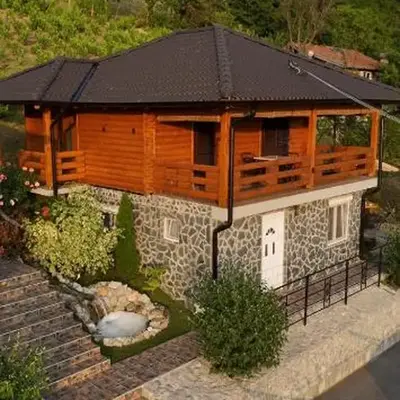 Boja Zalaska - kameni apartman