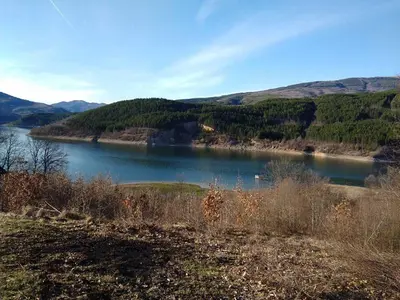 a view of a body of water with mountains at Zavojsko jezero - Vila Jezero in Pirot