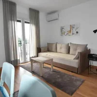 Apartman Lipa 11