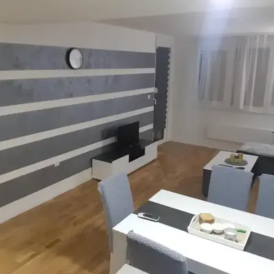 Vlyche apartment FREE PARKING