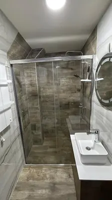 a bathroom with a shower and a sink at Geregs alibi in Kopaonik