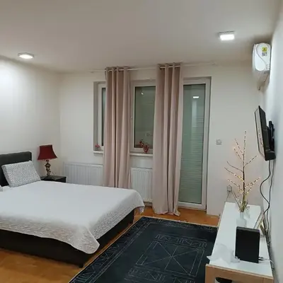 Apartman M & B